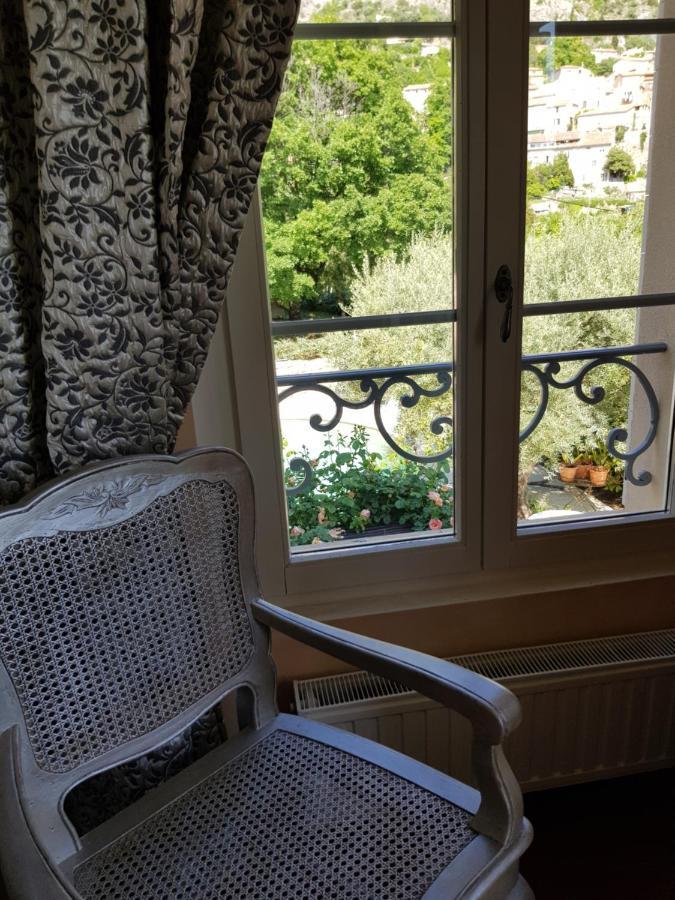 Bed and Breakfast Bastide des Oliviers à Moustiers-Sainte-Marie Extérieur photo