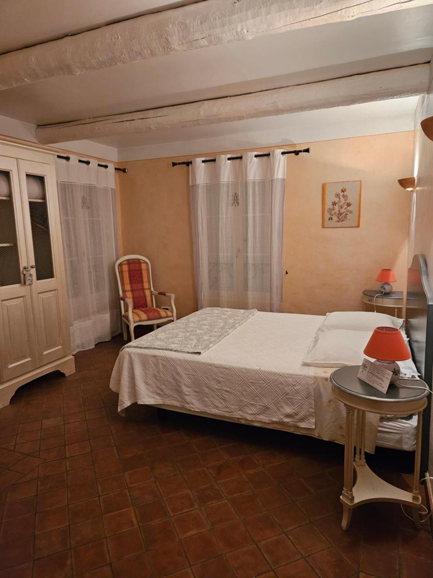 Bed and Breakfast Bastide des Oliviers à Moustiers-Sainte-Marie Extérieur photo